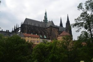 Castelo de Praga visto do jardim