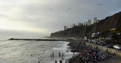Praia em Miraflores, Lima
